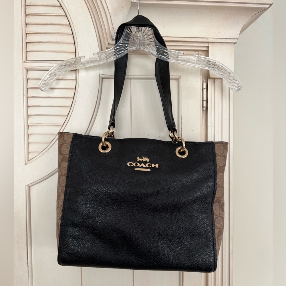 Coach Black and Tan Women's Tote Bag